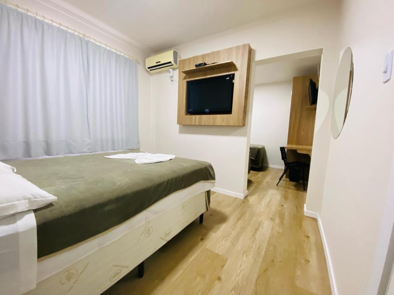 Hotel Paris Curitibanos Eksteriør bilde
