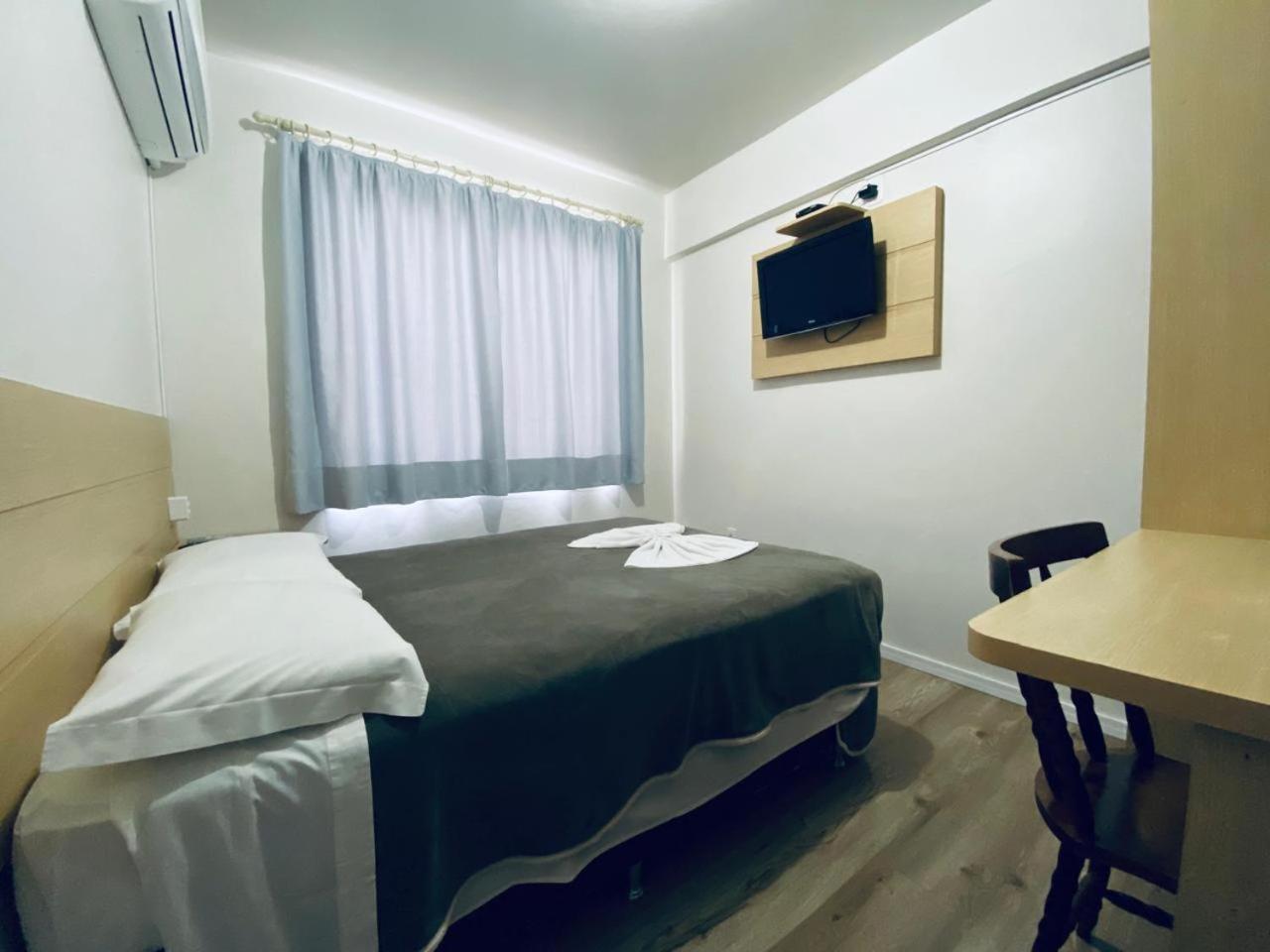 Hotel Paris Curitibanos Eksteriør bilde